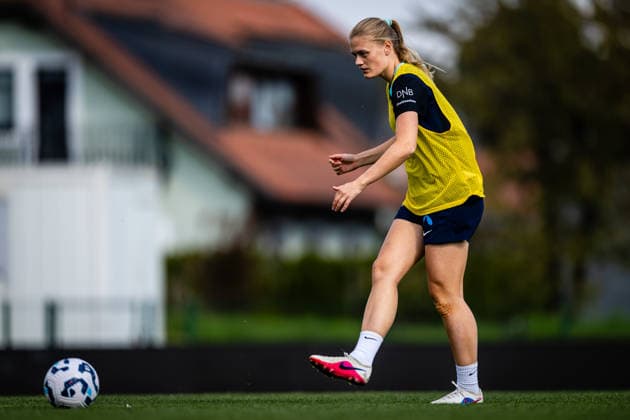 260417 Mathilde Harviken of the Norwegian women™s national football team during a training session on April 17, 2026 in Ptuj Photo Marius Simensen BILDBYRAN Cop 238 bbeng dam fifa women s world cup qualifier football fotball fotball norge norway practice soccer training trening träning  Copyright: MARIUSxSIMENSEN BB260417BB190