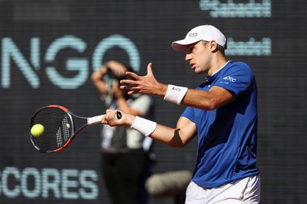 April 17, 2026, Barcelona, Barcelona, Spain: Hamad Medjedovic of Serbia in action against Nuno Borges of Portugal during the Quarter-finals tennis match of the Barcelona Open Banc Sabadell - Conde Godo 2026 Day 7 at Real Club de Tenis Barcelona on April 17, 2026 in Barcelona, Spain. Barcelona Spain - ZUMAa181 20260417_zaa_a181_055 Copyright: xJavierxBorregox
