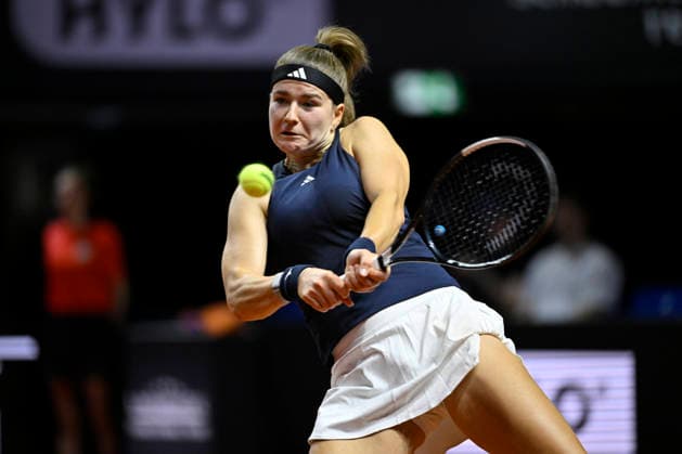 Karolina Muchova CZE Action Tennis Ladies Porsche Cup Porsche Tennis Grand Prix GP Stuttgart 2026 Porsche Arena 11 19 04 2026 DFL REGULATIONS PROHIBIT ANY USE OF PHOTOGRAPHS AS IMAGE SEQUENCES AND OR QUASI VIDEO Tennis Ladies Porsche Cup Porsche Tennis Grand Prix GP Stuttgart 2026