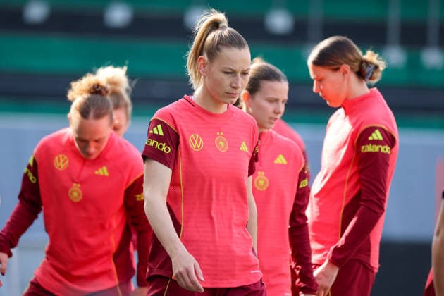 Ried im Innkreis, Austria 17 April 2026 Preparation for the womens World Cup qualifier Austria vs Germany Final training In the picture Sarai Linder Germany Copyright: HMBxMedia MadeleinexFantini