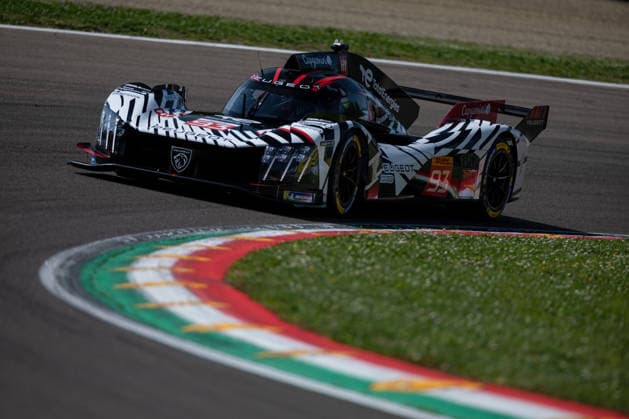 The 93 Peugeot 9x8 of Peugeot TotalEnergies, driven by Paul DI RESTA (GBR), Nick CASSIDY (NZL) and Stoffel VANDOORNE (BEL), in action during the FIA World Endurance Championship 6 Hours of Imola at Autodromo Enzo e Dino Ferrari in Imola, Italy, April 17-19, 2026. during WEC - 6 Hours of Imola, Endurance race in Imola, Italy, April 17 2026  Copyright: xDanielexPaglino IPAxSportx xipa-agency.netx xx IPA_74024076 IPA_Agency_IPA74024076