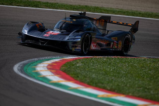 The 17 Genesis GMR-001 of Genesis Magma Racing, driven by Andre LOTTERER (GER), Luis Felipe DERANI (BRA) and Mathys JAUBERT (FRA), in action during the FIA World Endurance Championship 6 Hours of Imola at Autodromo Enzo e Dino Ferrari in Imola, Italy, April 17-19, 2026. during WEC - 6 Hours of Imola, Endurance race in Imola, Italy, April 17 2026  Copyright: xDanielexPaglino IPAxSportx xipa-agency.netx xx IPA_74024082 IPA_Agency_IPA74024082
