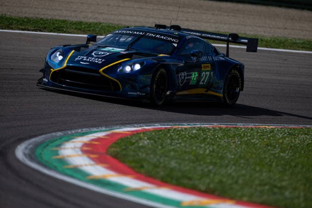 The 27 Aston Martin Vantage AMR LMGT3 of Hearth of Racing Team, driven by Ian JAMES (USA), Zack ROBICON (USA) and Mattia DRUDI (RSM), in action during the FIA World Endurance Championship 6 Hours of Imola at Autodromo Enzo e Dino Ferrari in Imola, Italy, April 17-19, 2026. during WEC - 6 Hours of Imola, Endurance race in Imola, Italy, April 17 2026  Copyright: xDanielexPaglino IPAxSportx xipa-agency.netx xx IPA_74024137 IPA_Agency_IPA74024137