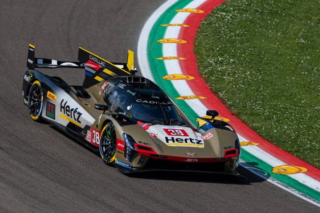 The 38 Cadillac V-Series.R of Cadillac Hertz Team Jota, driven by Earl BAMBER (NZL), Sebastien BOURDAIS (FRA) and Jack AITKEN (GBR), in action during the FIA World Endurance Championship 6 Hours of Imola at Autodromo Enzo e Dino Ferrari in Imola, Italy, April 17-19, 2026. during WEC - 6 Hours of Imola, Endurance race in Imola, Italy, April 17 2026  Copyright: xDanielexPaglino IPAxSportx xipa-agency.netx xx IPA_74024148 IPA_Agency_IPA74024148