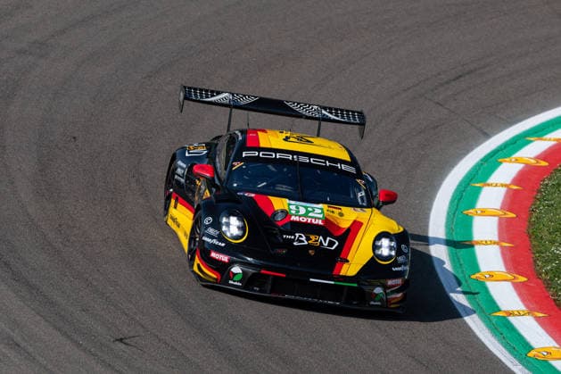 The 92 Porsche 911 GT3 R LMGT3 of The Bend Manthey, driven by Richard LIETZ (AUT), Riccardo PERA (ITA) and Yasser SHAHIN (AUS), in action during the FIA World Endurance Championship 6 Hours of Imola at Autodromo Enzo e Dino Ferrari in Imola, Italy, April 17-19, 2026. during WEC - 6 Hours of Imola, Endurance race in Imola, Italy, April 17 2026  Copyright: xDanielexPaglino IPAxSportx xipa-agency.netx xx IPA_74024172 IPA_Agency_IPA74024172