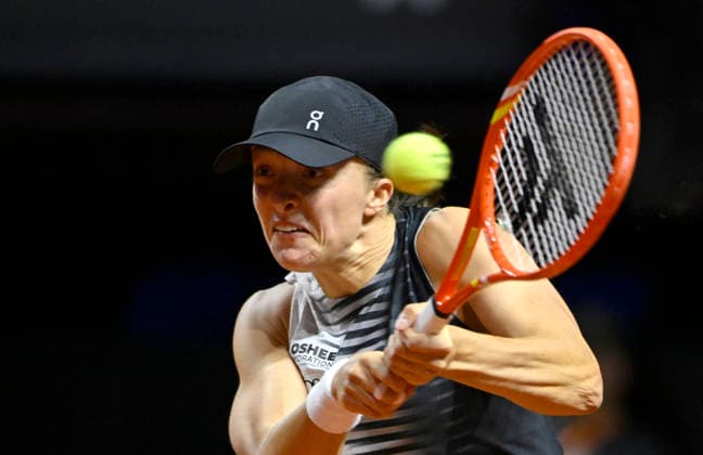 Iga Swiatek POL Action Tennis Ladies Porsche Cup Porsche Tennis Grand Prix GP Stuttgart 2026 Porsche Arena 11 19 04 2026 DFL REGULATIONS PROHIBIT ANY USE OF PHOTOGRAPHS AS IMAGE SEQUENCES AND OR QUASI VIDEO Tennis Ladies Porsche Cup Porsche Tennis Grand Prix GP Stuttgart 2026