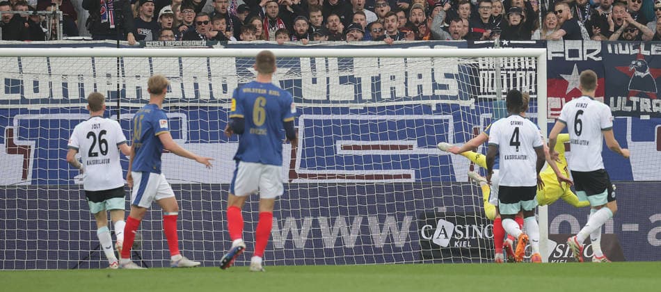 1 0 by Umut Tohumcu Holstein Kiel Soccer, Men, Season 2025 2026, 2 BL, Holstein Stadion, Holstein Kiel vs 1 FC Kaiserslautern DFL REGULATIONS PROHIBIT ANY USE OF PHOTOGRAPHS AS IMAGE SEQUENCES AND OR QUASI VIDEO