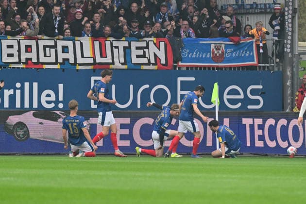 17 04 2026, Soccer, Men, 2 BL Bundesliga , Season 2025 2026, Holstein Kiel 1 FC Kaiserslautern, 30 Matchday Goal celebration Holstein Kiel Kiel, Holstein Stadion Holstein Stadion Schleswig Holstein Germany