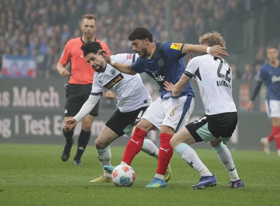Semih Sahin 1 FC Kaiserslautern , Umut Tohumcu Holstein Kiel , Mika Haas 1 FC Kaiserslautern Football, Men, Season 2025 2026, 2 BL, Holstein Stadion, Holstein Kiel vs 1 FC Kaiserslautern DFL REGULATIONS PROHIBIT ANY USE OF PHOTOGRAPHS AS IMAGE SEQUENCES AND OR QUASI VIDEO