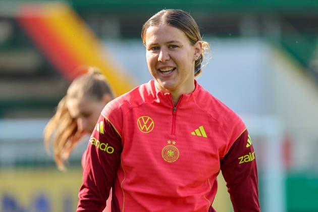 Ried im Innkreis, Austria 17 April 2026 Preparation for the Womens World Cup qualifier Austria vs Germany Final training In the picture Larissa Mühlhaus Muehlhaus Germany Copyright: HMBxMedia MadeleinexFantini