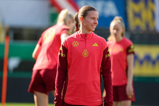 Ried im Innkreis, Austria 17 April 2026 Preparation for the womens World Cup qualifier Austria vs Germany Final training In the picture Sarah Mattner Trembleau Germany Copyright: HMBxMedia MadeleinexFantini