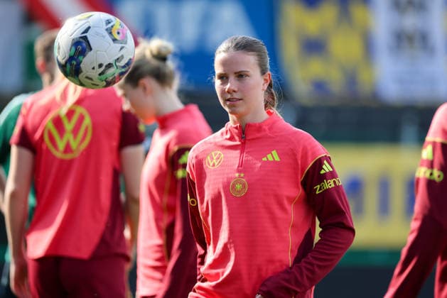 Ried im Innkreis, Austria 17 April 2026 Preparation for the womens World Cup qualifier Austria vs Germany Final training In the picture Sarah Mattner Trembleau Germany Copyright: HMBxMedia MadeleinexFantini