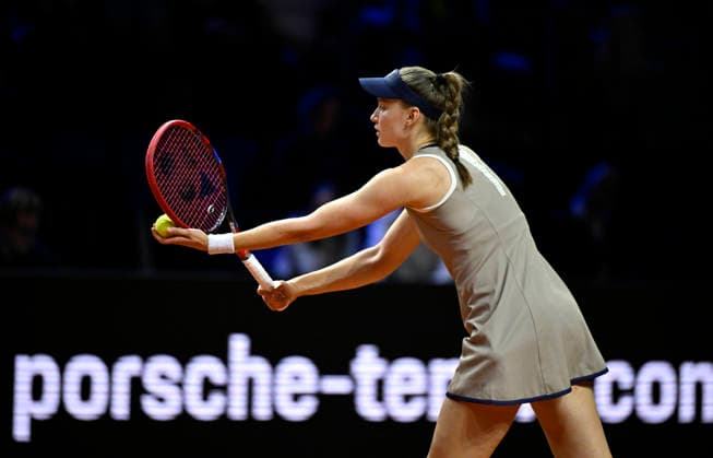 Elena Jelena Rybakina KAZ Action Serve Tennis Ladies Porsche Cup Porsche Tennis Grand Prix GP Stuttgart 2026 Porsche Arena 11 19 04 2026 DFL REGULATIONS PROHIBIT ANY USE OF PHOTOGRAPHS AS IMAGE SEQUENCES AND OR QUASI VIDEO Tennis Ladies Porsche Cup Porsche Tennis Grand Prix GP Stuttgart 2026