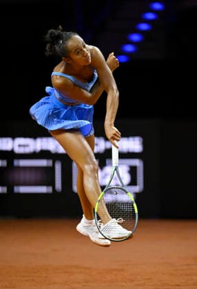 Leylah Fernandez CAN Action Serve Tennis Womens Porsche Cup Porsche Tennis Grand Prix GP Stuttgart 2026 Porsche Arena 11 19 04 2026 DFL REGULATIONS PROHIBIT ANY USE OF PHOTOGRAPHS AS IMAGE SEQUENCES AND OR QUASI VIDEO Tennis Womens Porsche Cup Porsche Tennis Grand Prix GP Stuttgart 2026