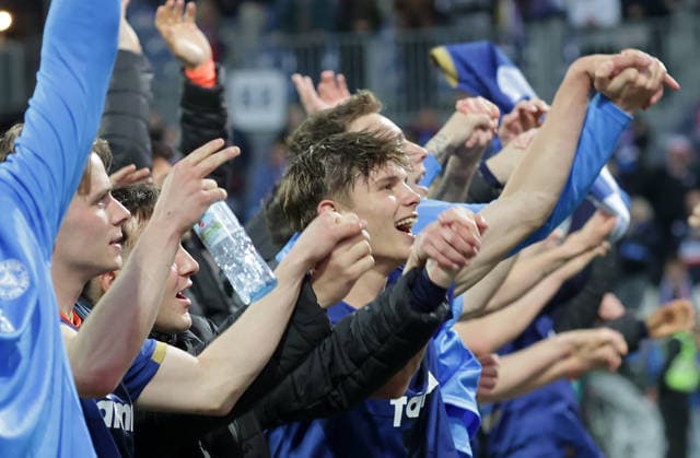 Frederik Roslyng Holstein Kiel celebrates victory Football, Men, Season 2025 2026, 2 BL, Holstein Stadion, Holstein Kiel vs 1 FC Kaiserslautern, 3 0 DFL REGULATIONS PROHIBIT ANY USE OF PHOTOGRAPHS AS IMAGE SEQUENCES AND OR QUASI VIDEO