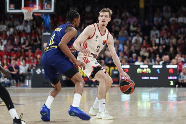 April 17, 2026, Barcelona, Barcelona, Spain: Justus Hollatz of FC Bayern Munich in action during the EuroLeague Regular Season Round 38 match played between FC Barcelona, Barca and FC Bayern Munich at Palau Blaugrana on April 17, 2026 in Barcelona, Spain. Barcelona Spain - ZUMAa181 20260417_zaa_a181_256 Copyright: xJavierxBorregox