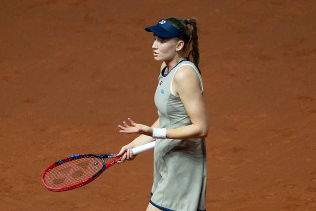 Elena Rybakina KAZ in picture, disappointed, dissatisfied, GER, Elena Rybakina vs Leylah Fernandez, Tennis, ATP Tournament, WTA 500, Porsche Tennis Grand Prix, Quarterfinals, 15 04 2026, GER, Elena Rybakina vs Leylah Fernandez, Tennis, ATP Tournament, WTA 500, Porsche Tennis Grand Prix, Quarterfinals, 15 04 2026, Stuttgart Copyright: xEibner-Pressefoto EdwardxCheungx EP_ECG