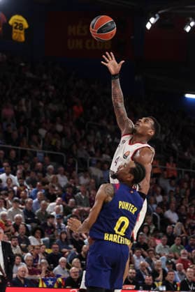 April 17, 2026, Barcelona, Barcelona, Spain: Xavier Rathan-Mayes of FC Bayern Munich and Kevin Punter of FC Barcelona, Barca in action during the EuroLeague Regular Season Round 38 match played between FC Barcelona and FC Bayern Munich at Palau Blaugrana on April 17, 2026 in Barcelona, Spain. Barcelona Spain - ZUMAa181 20260417_zaa_a181_271 Copyright: xJavierxBorregox