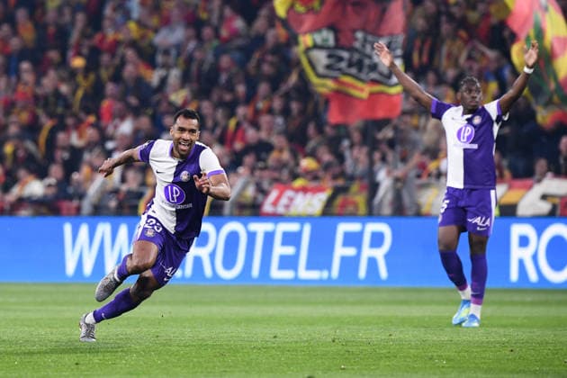 RC Lens v Toulouse FC - Ligue 1 McDonald s 2025 2026 23 Cristian CASSERES JR (tfc) during the Ligue 1 McDonald s match between Lens and Toulouse at Stade Bollaert-Delelis on April 17, 2026 in Lens, France. Lens France  Copyright: xFEPx 776485087
