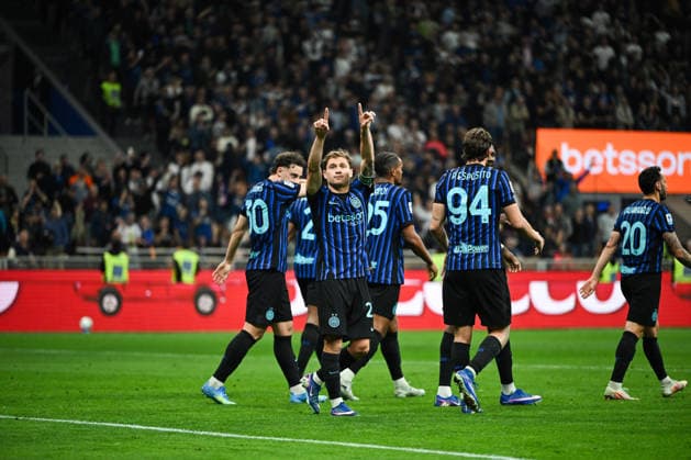 Nicolo Barella of Fc Inter celebrating after a goal during the Italian Serie A football match between Inter FC Internazionale and Cagliari Calcio on 17 of Avril 2026 at Giuseppe Meazza San Siro Siro stadium in Milan, Italy. Credit: Tiziano Ballabio  Copyright: xTizianoxBallabio IPAxSportx xipa-agency.netx xx IPA_74031066 IPA_Agency_IPA74031066