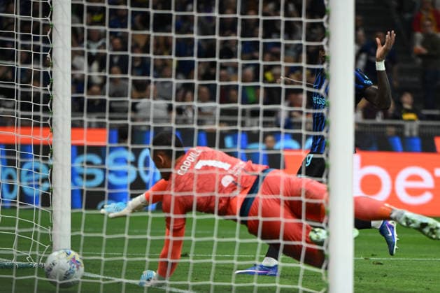Marcus Thuram of FC Internazionale scores a goal during the Italian Serie A football match between Inter FC Internazionale and Cagliari Calcio on 17 of Avril 2026 at Giuseppe Meazza San Siro Siro stadium in Milan, Italy. Credit: Tiziano Ballabio  Copyright: xTizianoxBallabio IPAxSportx xipa-agency.netx xx IPA_74031080 IPA_Agency_IPA74031080