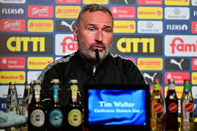 17 04 2026, Football, Men, 2 BL Bundesliga , Season 2025 2026, Holstein Kiel 1 FC Kaiserslautern, 30 Matchday Coach Tim Walter Kiel Kiel, Holstein Stadion Holstein Stadion Schleswig Holstein Germany