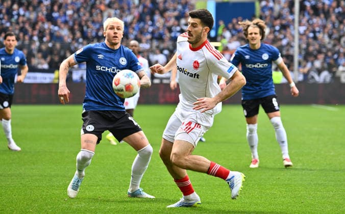 18 04 2026 Soccer Season 2025 2026 2 Soccer Bundesliga 30 Matchday DSC Arminia Bielefeld 1 FC Nuremberg FCN Club Sportfoto Zink xwoxzix DFL regulations prohibit any use of photographs as image sequences and or quasi video only for editorial use Joel Grodowski 11, Arminia Bielefeld Luka Lochoshvili 24, 1 FC Nuremberg FCN