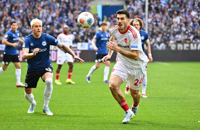 18 04 2026 Soccer Season 2025 2026 2 Soccer Bundesliga 30 Matchday DSC Arminia Bielefeld 1 FC Nuremberg FCN Club Sportfoto Zink xwoxzix DFL regulations prohibit any use of photographs as image sequences and or quasi video only for editorial use Joel Grodowski 11, Arminia Bielefeld Luka Lochoshvili 24, 1 FC Nuremberg FCN