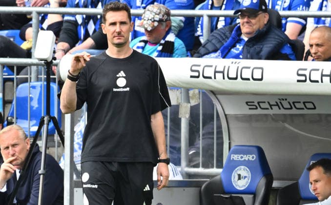 18 04 2026 Soccer Season 2025 2026 2 Soccer Bundesliga 30 Matchday DSC Arminia Bielefeld 1 FC Nürnberg FCN Club Sportfoto Zink xwoxzix DFL regulations prohibit any use of photographs as image sequences and or quasi video only for editorial use Miroslav Miro Klose Trainer 1 FC Nürnberg FCN