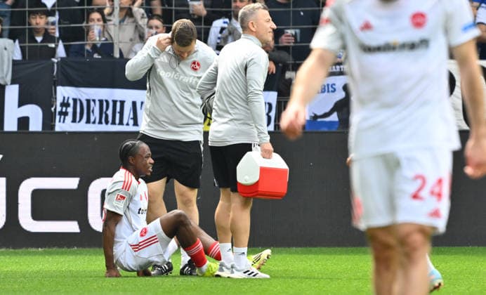 18 04 2026 Soccer Season 2025 2026 2 Soccer Bundesliga 30 Matchday DSC Arminia Bielefeld 1 FC Nürnberg FCN Club Sportfoto Zink xwoxzix DFL regulations prohibit any use of photographs as image sequences and or quasi video only for editorial use Mohamed Ali Zoma 23, 1 FC Nürnberg FCN battered on the ground