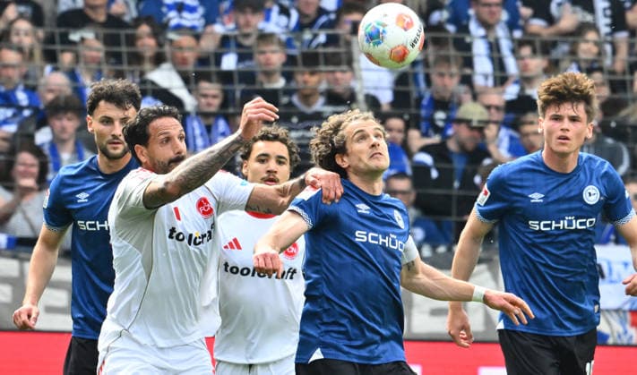 18 04 2026 Soccer Season 2025 2026 2 Soccer Bundesliga 30 Matchday DSC Arminia Bielefeld 1 FC Nürnberg FCN Club Sportfoto Zink xwoxzix DFL regulations prohibit any use of photographs as image sequences and or quasi video only for editorial use Adriano Grimaldi 33, 1 FC Nürnberg FCN Mael Corboz 6, Arminia Bielefeld