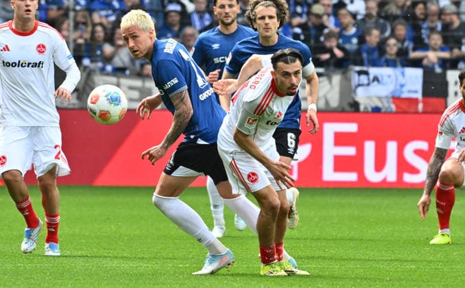 18 04 2026 Soccer Season 2025 2026 2 Soccer Bundesliga 30 Matchday DSC Arminia Bielefeld 1 FC Nuremberg FCN Club Sportfoto Zink xwoxzix DFL regulations prohibit any use of photographs as image sequences and or quasi video only for editorial use Joel Grodowski 11, Arminia Bielefeld Berkay Yilmaz 21, 1 FC Nuremberg FCN