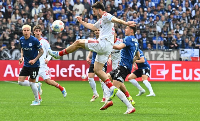 18 04 2026 Soccer Season 2025 2026 2 Soccer Bundesliga 30 Matchday DSC Arminia Bielefeld 1 FC Nürnberg FCN Club Sportfoto Zink xwoxzix DFL regulations prohibit any use of photographs as image sequences and or quasi video only for editorial use Luka Lochoshvili 24, 1 FC Nürnberg FCN Semir Telalovic 7, Arminia Bielefeld