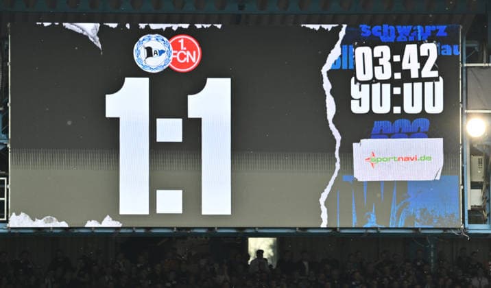 18 04 2026 Soccer Season 2025 2026 2 Soccer Bundesliga 30 Matchday DSC Arminia Bielefeld 1 FC Nürnberg FCN Club Sportfoto Zink xwoxzix DFL regulations prohibit any use of photographs as image sequences and or quasi video only for editorial use Final result on scoreboard