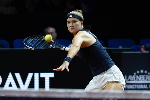 Karolina Muchova CZE in the picture on the ball, action, GER, Elina Svitolina vs Karolina Muchova, tennis, ATP tournament, WTA 500, Porsche Tennis Grand Prix, semi-final, 18 04 2026, GER, Elina Svitolina vs Karolina Muchova, tennis, ATP tournament, WTA 500, Porsche Tennis Grand Prix, semi-final, 18 04 2026, Stuttgart Copyright: xEibner-Pressefoto EdwardxCheungx EP_ECG