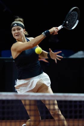 Karolina Muchova CZE in the picture on the ball, action, GER, Elina Svitolina vs Karolina Muchova, tennis, ATP tournament, WTA 500, Porsche Tennis Grand Prix, semi-final, 18 04 2026, GER, Elina Svitolina vs Karolina Muchova, tennis, ATP tournament, WTA 500, Porsche Tennis Grand Prix, semi-final, 18 04 2026, Stuttgart Copyright: xEibner-Pressefoto EdwardxCheungx EP_ECG
