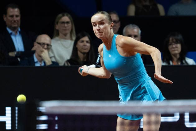 Elina Svitolina UKR in the picture on the ball, action, GER, Elina Svitolina vs Karolina Muchova, tennis, ATP tournament, WTA 500, Porsche Tennis Grand Prix, semi-final, 18 04 2026, GER, Elina Svitolina vs Karolina Muchova, tennis, ATP tournament, WTA 500, Porsche Tennis Grand Prix, semi-final, 18 04 2026, Stuttgart Copyright: xEibner-Pressefoto EdwardxCheungx EP_ECG