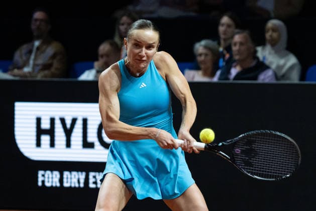 Tennis, WTA tournament in Stuttgart, semi-final, Muchova - Svitolina