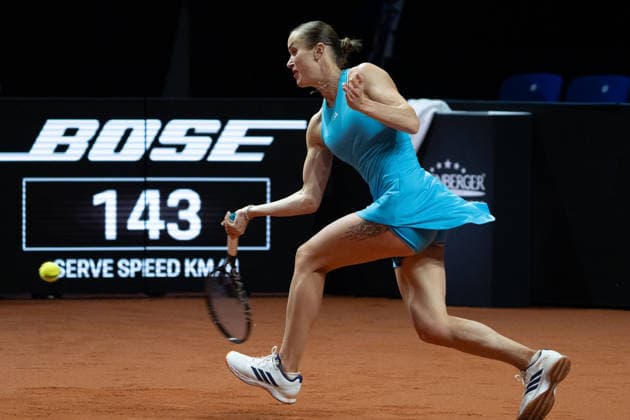 Elina Svitolina UKR in the picture on the ball, action, GER, Elina Svitolina vs Karolina Muchova, tennis, ATP tournament, WTA 500, Porsche Tennis Grand Prix, semi-final, 18 04 2026, GER, Elina Svitolina vs Karolina Muchova, tennis, ATP tournament, WTA 500, Porsche Tennis Grand Prix, semi-final, 18 04 2026, Stuttgart Copyright: xEibner-Pressefoto EdwardxCheungx EP_ECG