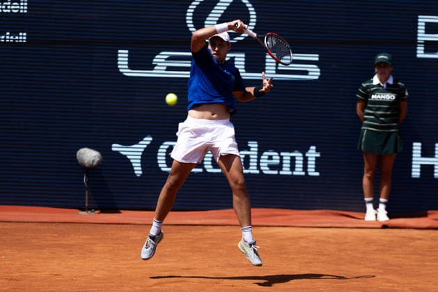 April 18, 2026, Barcelona, Barcelona, Spain: Serbian professional ATP, Tennis Herren Tour tennis player HAMAD MEDJEDOVIC (SRB) in action during the semifinals match against ANDREY RUBLEV (RUS) at the Barcelona Open Banc Sabadell ATP 500 tennis tournament at the Real Club de Tenis Barcelona on April 18, 2026 in Barcelona, Spain. Tennis 2026: Barcelona Open Banc Sabadell 2026 - ATP 500  - ZUMAs316 20260418_znp_s316_019 Copyright: xMartixSeguraxRamonedax