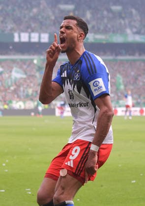 Sport Bilder des Tages 18.04.2026, xblx, Fussball 1.Bundesliga, SV Werder Bremen - Hamburger SV v.l. Robert Glatzel (Hamburg, HSV, Hamburger SV), Goal scored, Tor zum 1:1, celebrate the goal, Torjubel , Jubel, jubeln, jubelt, (DFL DFB REGULATIONS PROHIBIT ANY USE OF PHOTOGRAPHS as IMAGE SEQUENCES and or QUASI-VIDEO) Bremen *** 18 04 2026, xblx, Fussball 1 Bundesliga, SV Werder Bremen Hamburger SV v l Robert Glatzel Hamburg, HSV, Hamburger SV , Goal scored, Tor zum 1 1, celebrate the goal, Torjubel , Jubel, jubeln, jubelt, DFL DFB REGULATIONS PROHIBIT ANY USE OF PHOTOGRAPHS as IMAGE SEQUENCES and or QUASI VIDEO Bremen