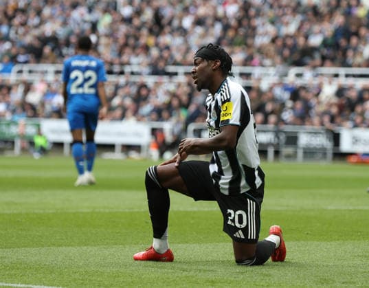 Newcastle Upon Tyne, England, 18th April 2026. Anthony Elanga of Newcastle United reacts during the Newcastle United vs AFC Bournemouth Premier League match at St. James Park, Newcastle Upon Tyne. Picture credit should read: Nigel Roddis Sportimage EDITORIAL USE ONLY. No use with unauthorised audio, video, data, fixture lists, club league logos or live services. Online in-match use limited to 120 images, no video emulation. No use in betting, games or single club league player publications. SPI_017_NR_NEWC_BOUR SPI-4699-0017