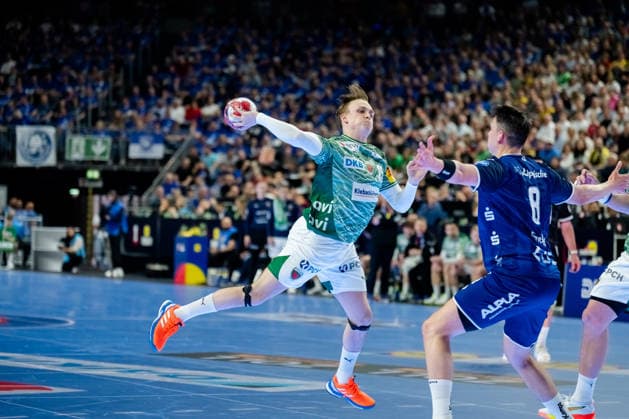 Cologne, 18 04 2026, Handball, Men, Lidl Final4, DHB Cup, Semi-final, TBV Lemgo Lippe Füchse Berlin Tobias Schjolberg Grondahl Füchse Berlin, 15 on goal throw Cologne Lanxess Arena NRW Germany