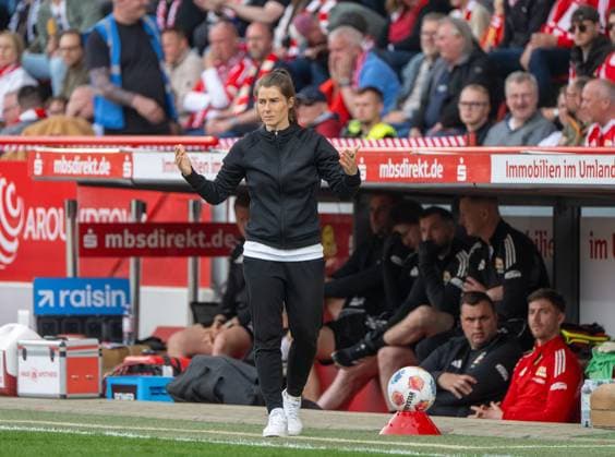 Soccer, Men, Season 2025 2026, 1 Bundesliga 30 Matchday , 1 FC Union Berlin VfL Wolfsburg, Coach Marie Louise Eta 1 FC Union Berlin , 18 04 2026, Copyright: xMatthiasxKochx