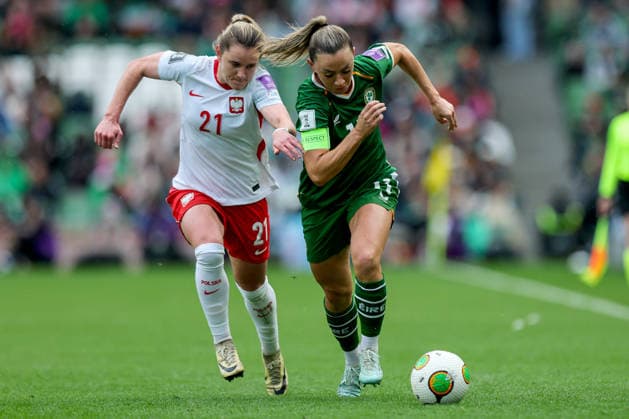 2027 FIFA Women s World Cup Qualifier, Aviva Stadium, Dublin 18 4 2026 Republic of Ireland vs Poland Ireland s Katie McCabe with Poland s Paulina Tomasiak Katie McCabe with Paulina Tomasiak 18 4 2026  Copyright: x INPHO RyanxByrnex RB1_7874_1