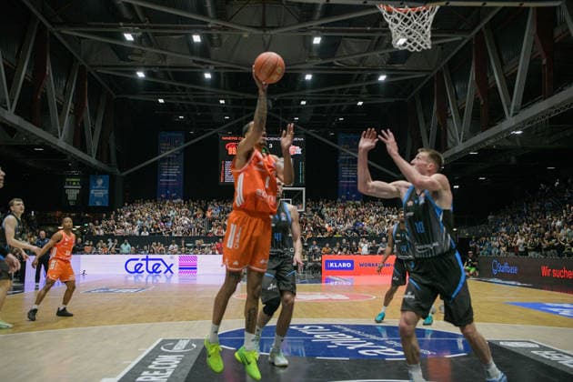 easyCredit Basketball Bundesliga, Matchday 30, Niners Chemnitz Science City Jena 18 04 2026 from 16 00 Chemnitz, Chemnitz Arena In photo Kevin Yebo 0 easyCredit Basketball Bundesliga, Matchday 30, Niners Chemnitz Science City Jena Chemnitz Saxony Germany Copyright: xEHLxMedia MichelxKöhlerx 202602003-Niners Chemnitz-Science City Jena_057