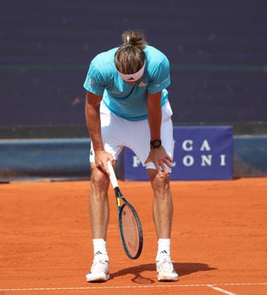 18 04 2026, BMW Open 2026 MTTC Iphitos Munich, Tennis , Sport, in the picture Alexander Zverev GER loses against FLAVIO COBOLLI ITA