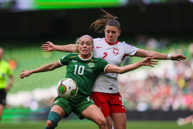 2027 FIFA Women s World Cup Qualifier, Aviva Stadium, Dublin 18 4 2026 Republic of Ireland vs Poland Ireland s Denise O Sullivan with Poland s Martyna Wiankowska Denise O Sullivan with Martyna Wiankowska 18 4 2026  Copyright: x INPHO RyanxByrnex RB1_8250