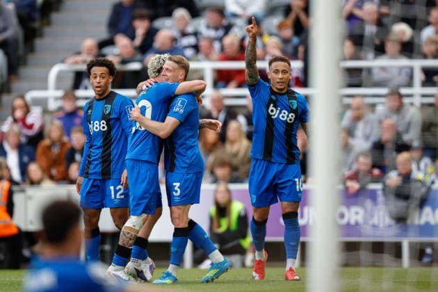Newcastle United v AFC Bournemouth, Premier League Adrien Truffert of Bournemouth celebrates scoring his sides second goal of the match 1-2 during the Newcastle United v AFC Bournemouth Premier League match at St. James Park, Newcastle Upon Tyne, England on 18 April 2026 Credit: Craig Cowan Every Second Media Editorial use only. All images are copyright Every Second Media Limited. No images may be reproduced without prior permission. All rights reserved. Premier League and Football League images are subject to licensing agreements with Football DataCo Limited. see https: www.football-dataco.com Copyright: xIMAGO EveryxSecondxMediax ESM-1918-0096 CraigxCowanx xEveryxSecondxMediax
