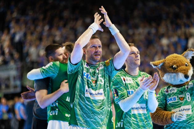 The players of the Fuechse Berlin celebrate their entry into the final, , Max DARJ Fuechse Berlin, 05 GER, TBV Lemgo Lippe vs Fuechse Berlin, Handball, DHB Pokal, Semi-final, Season 2025 2026, 18 04 2026, GER, TBV Lemgo Lippe vs Fuechse Berlin, Handball, DHB Pokal, Semi-final, Season 2025 2026, 18 04 2026, Cologne Copyright: xEibnerxPressefoto OliverxSchmidtx EP_OST